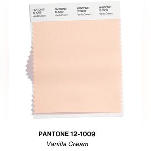 VANILLA CREAM Color Trend Spring Summer 2023 Fashion Pantone